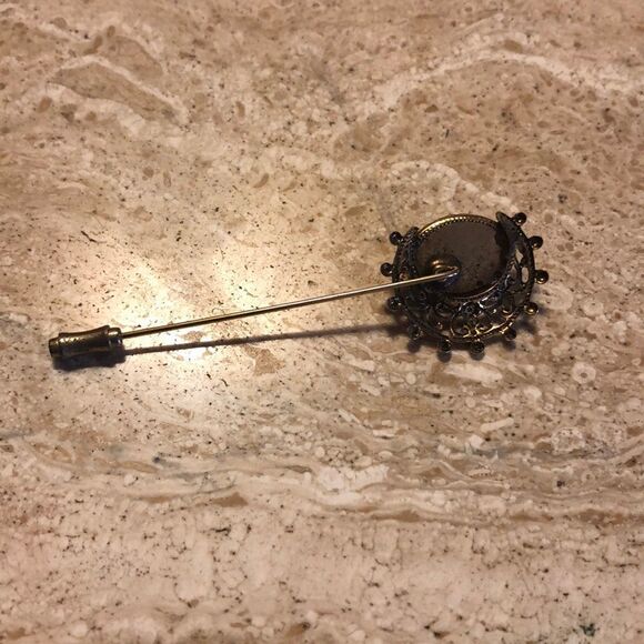 Stick pin gold tone carved turquoise color flower - Picture 3 of 3